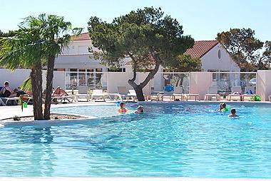 Vente privée Résidence Mas de Torreilles – Accès gratuit à la piscine extérieure chauffée