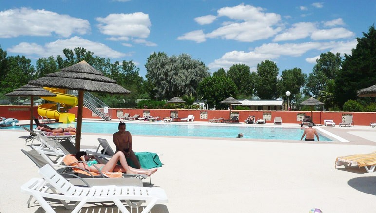Vente privée Camping 4* L'Eden – Libre accès à la piscine extérieure, ouverte toute la saison