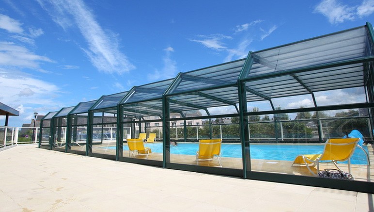 Vente privée Résidence Duguesclin 3* – Profitez gratuitement de la piscine extérieure, couverte et chauffée
