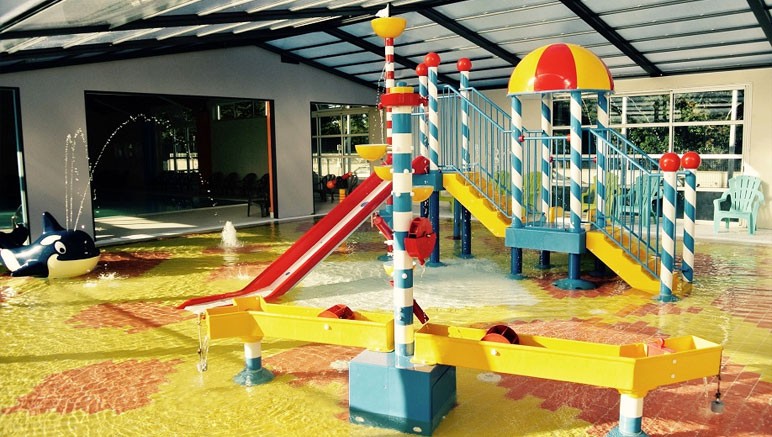 Vente privée Camping 5* Le Trianon – Aire de jeux aquatiques pour les enfants