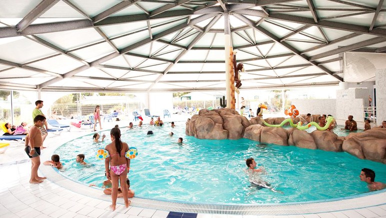 Vente privée Camping 4* Bel Air – Accès inclus à la piscine intérieure...