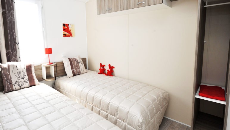 Vente privée Camping Les Albères 4* – Chambre avec lits simples