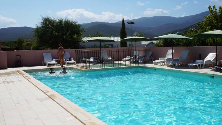 Vente privée Parc résidentiel La Listra – Accès gratuit à la piscine extérieure et à la pataugeoire