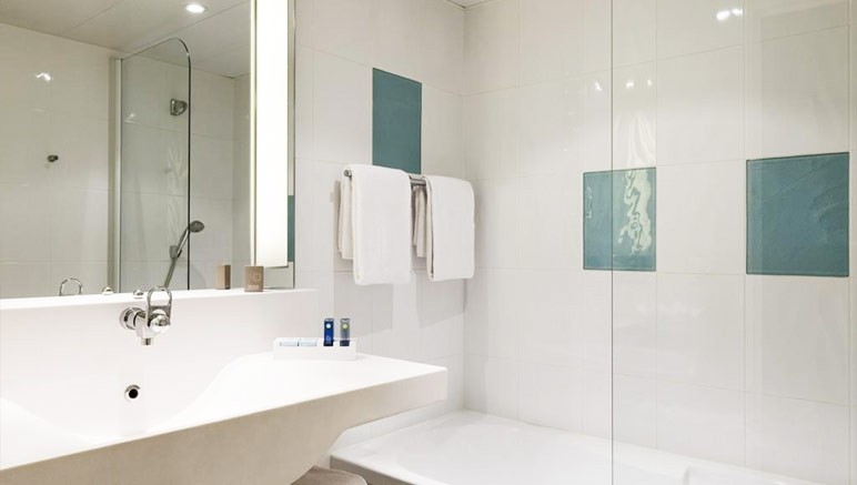 Vente privée Hôtel 4* Novotel Le Havre Centre – Salle de bain avec douche ou baignoire