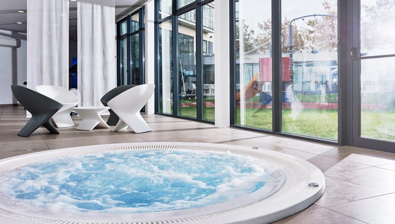 Vente privée Hôtel 4* Novotel Le Havre Centre – Profitez gratuitement de l'espace bien-être avec bain à remous...
