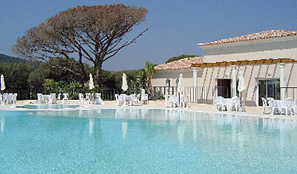 Vente privée : Sous le soleil de Sainte-Maxime