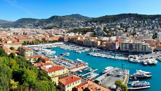 Vente privée : Mer et piscine sur la Côte d'Azur