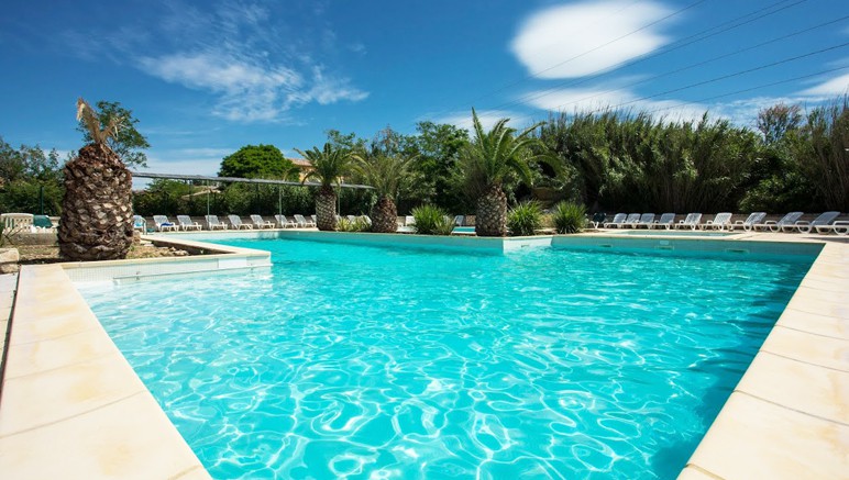 Vente privée Résidence Les Mazets de Camargue 3* – Accès gratuit aux piscines de la résidence