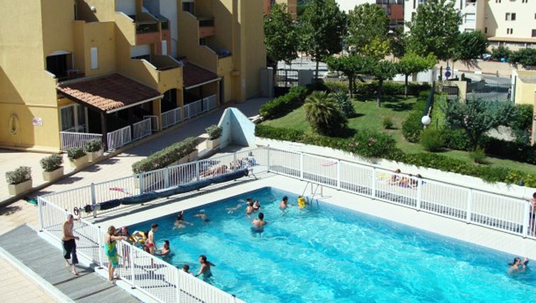 Vente privée Appartements près des plages – Séjournez dans un appartement avec piscine collective (photos variant selon les logements)