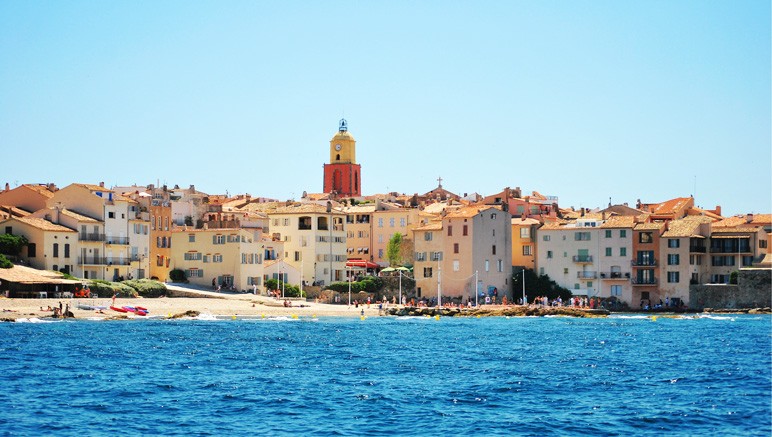 Vente privée Été dans le Golfe de St Tropez – Arrêtez-vous à St Tropez, connue pour être un haut lieu de la Jet-Set