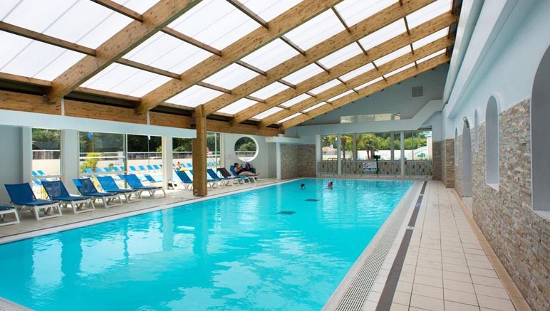 Vente privée Camping 4* le Bois Masson – Accès gratuit à la piscine couverte chauffée...