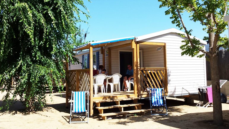 Vente privée Camping 3* de la plage – ... avec terrasse intégrée