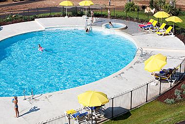 Vente privée Le Domaine de Manon – Accès gratuit à la piscine extérieure à partir du 01/04