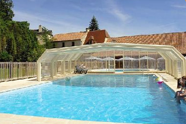 Vente privée Camping 4* Le Moulin de Paulhiac  – L'une des piscines chauffées du camping 