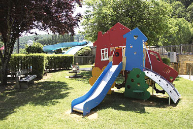 Vente privée Camping 4* Le Moulin de Paulhiac  – Aire de jeux pour les enfants 