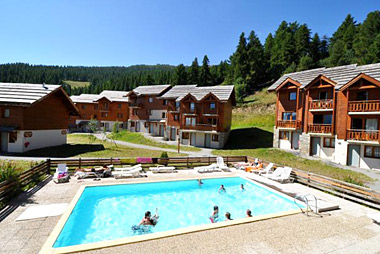 Vente privée Résidence Dame Blanche 3* et Parc aux étoiles 3* – Accès à la piscine extérieure chauffée