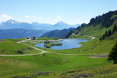 Vente privée Résidence Le Domaine du Grand Tetras – Samoëns : lac d'altitude de Joux-Plane